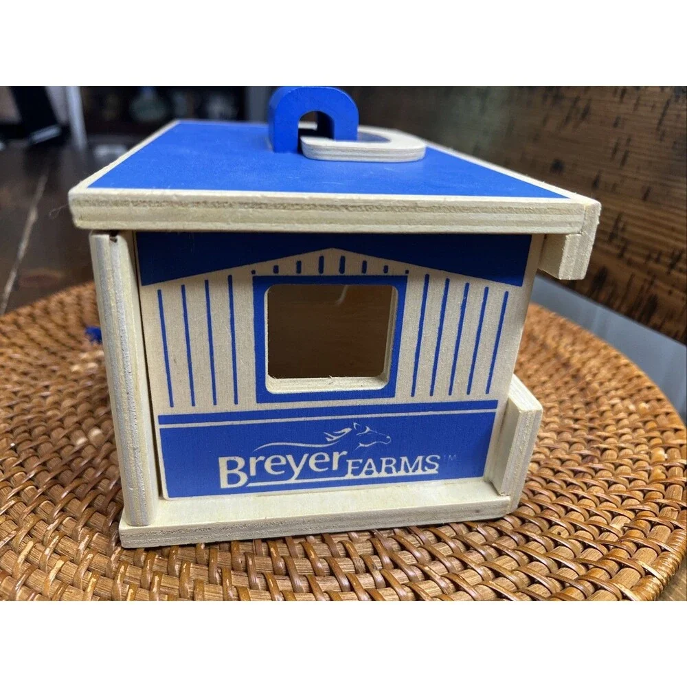 Breyer Farms 6 Stall Toy Horsebarn Wood Carry Case Blue Stable